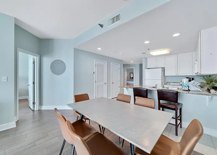 Lighthouse Apartment *