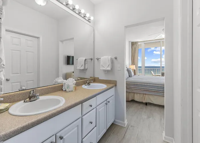 Lighthouse Apartment Gulf Shores